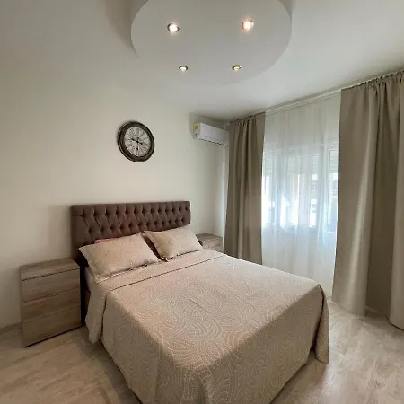 Апартаменты 100 M To The Sea La Vie 3 Bedroom